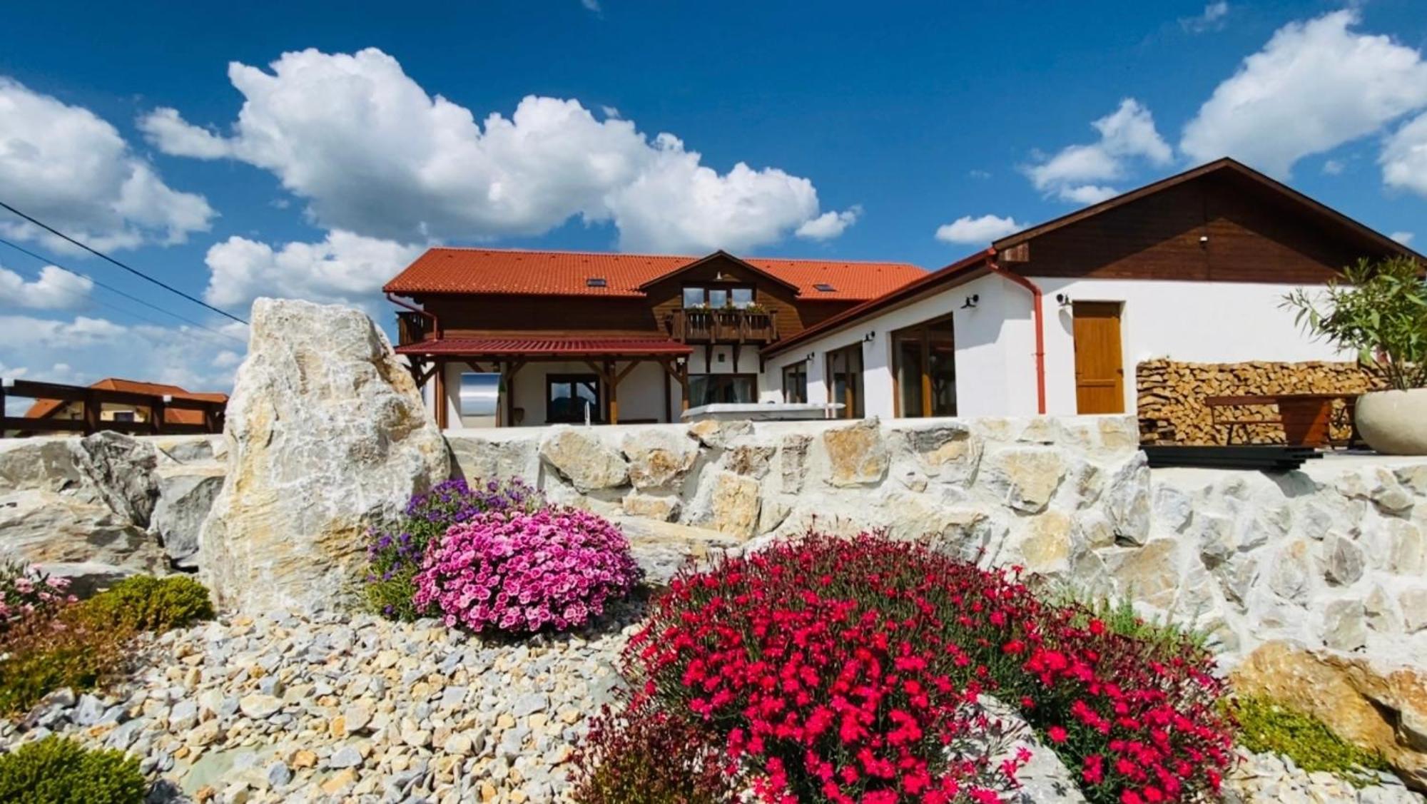 Gold Horse Vendeghaz Hotel Szilvasvarad Bagian luar foto